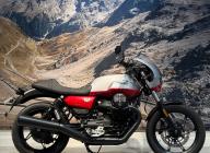 MOTO GUZZI - V7 STONE CORSA - Destockage