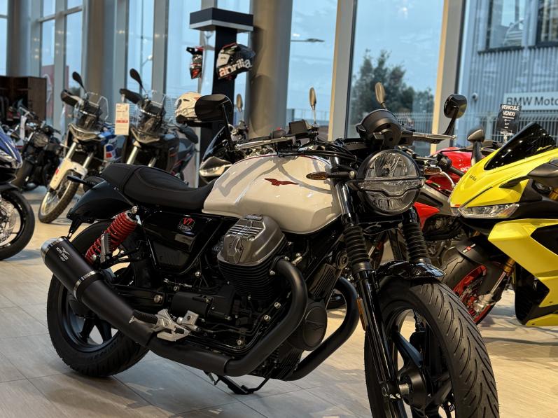 Moto Guzzi V7 Stone TEN - Neuve - Destockage